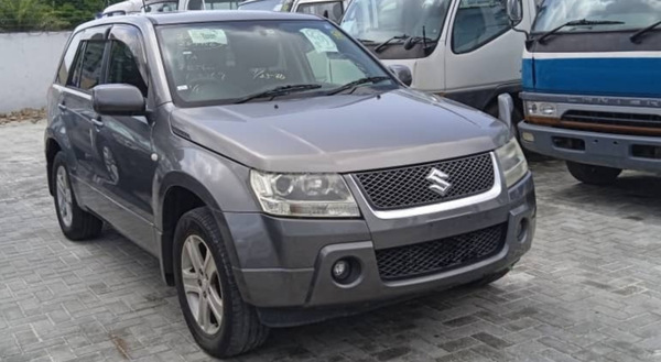 Suzuki Escudo 2005