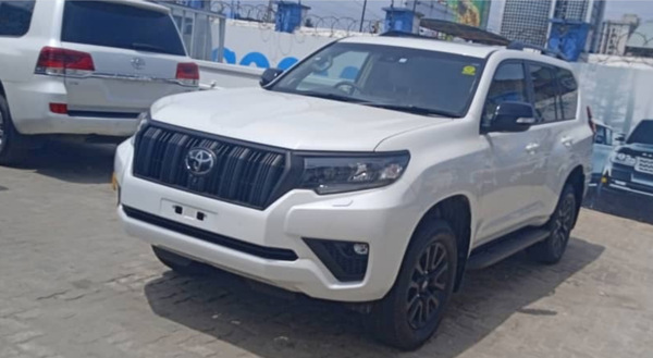 Toyota Land Cruiser Prado 2023