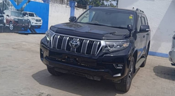 Toyota Land Cruiser Prado 2023